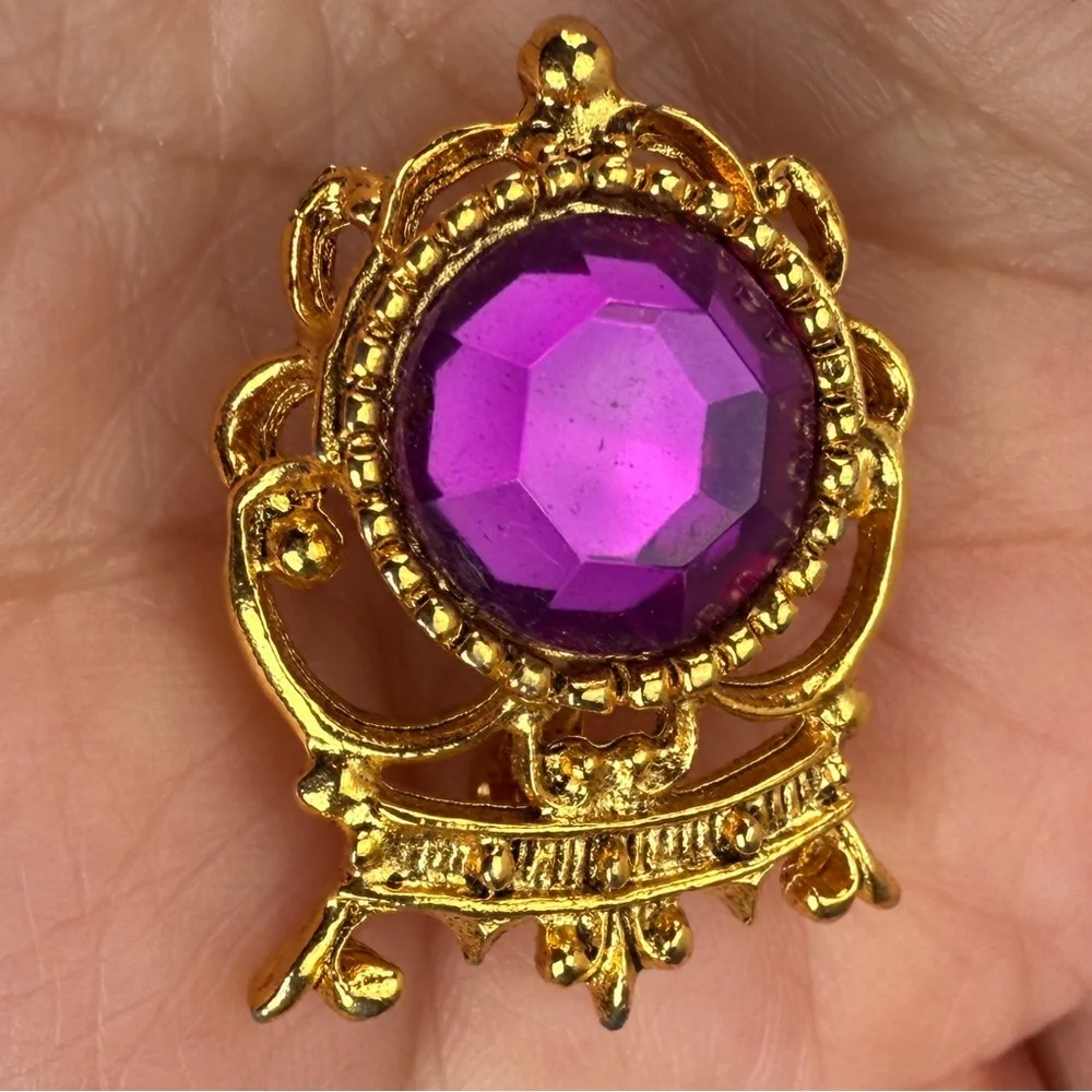Vintage Purple Faceted Center Ornate Goldtone Openwork Statement Brooch